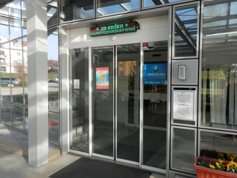 LED zasloni in ure Slovenija