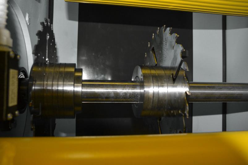 Technologically advanced multi-blade circular saws Slovenia