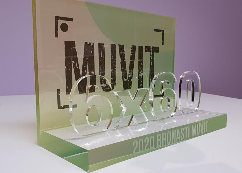 cevi in palice iz pleksi stekla