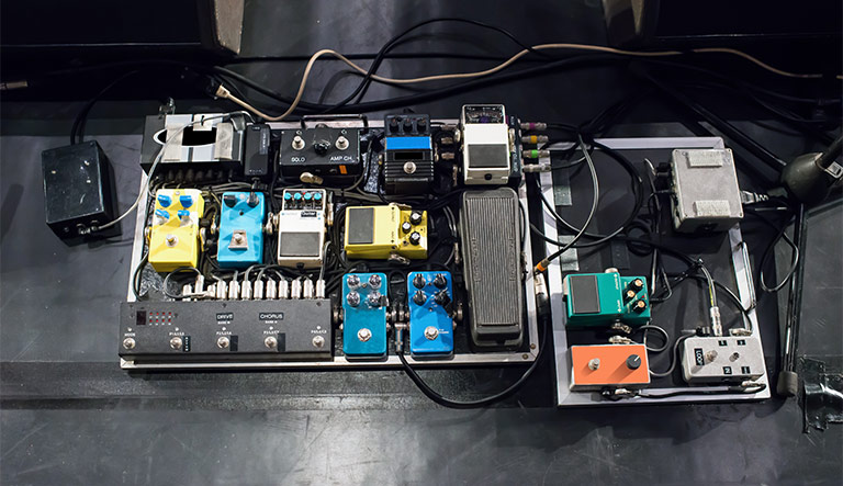 Ugodna prodaja glasbenih inštrumentov Slovenija