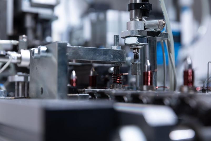 Razvoj in proizvodnja kovinskih polizdelkov za elektroindustrijo