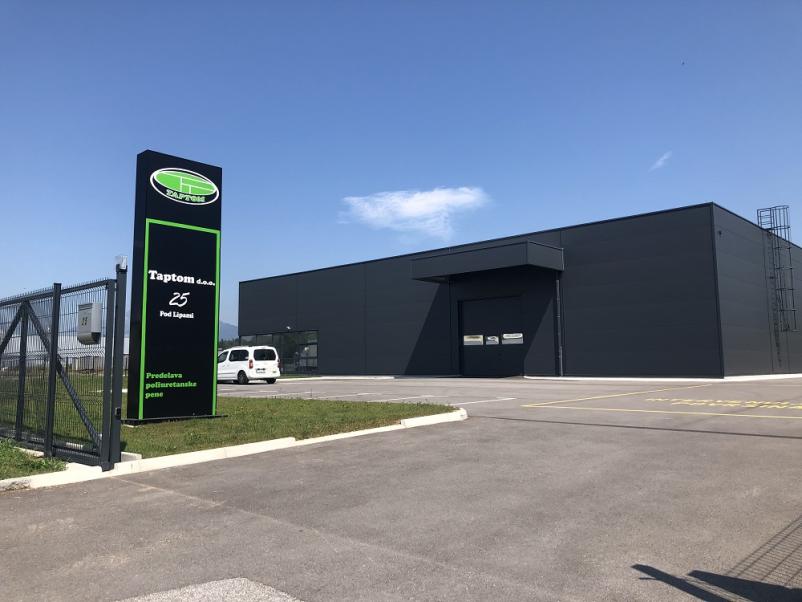 Tapetniška pena Slovenija