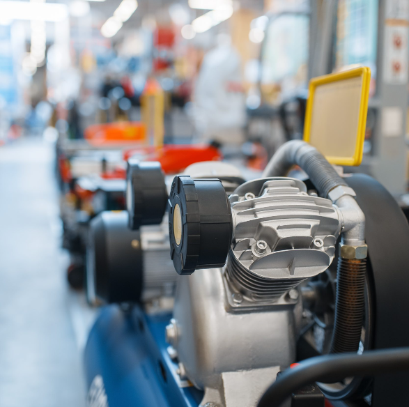 Kompresor na popravilu v Kranju