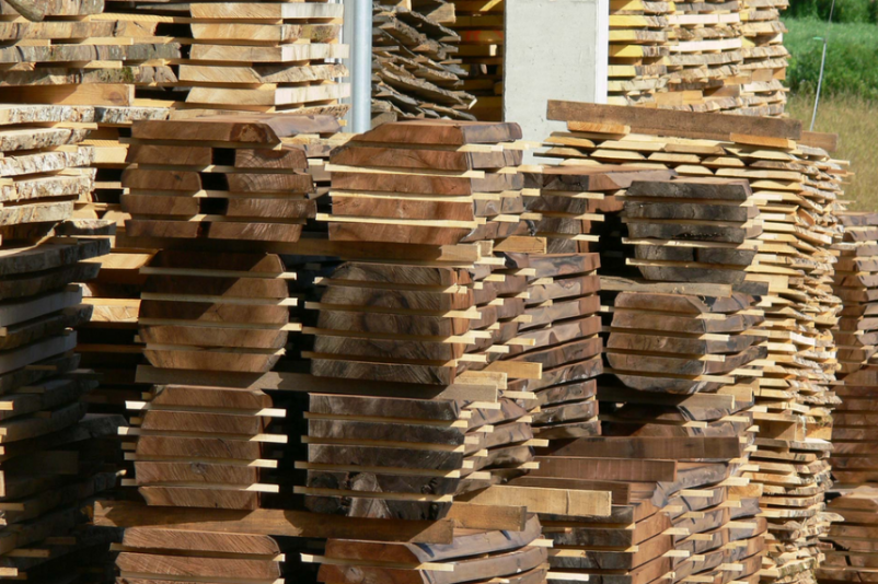 Sale of sawn wood