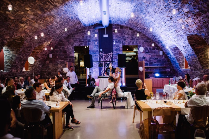 Poročni prostor na Krasu