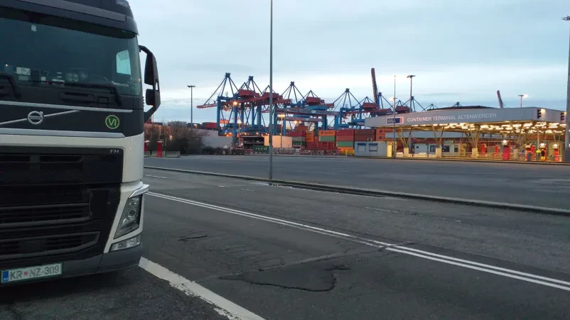 Cheap truck transport of goods from Slovenia to Europe