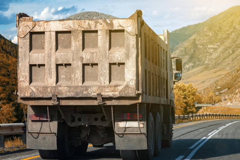 prevoz gradbenega materiala