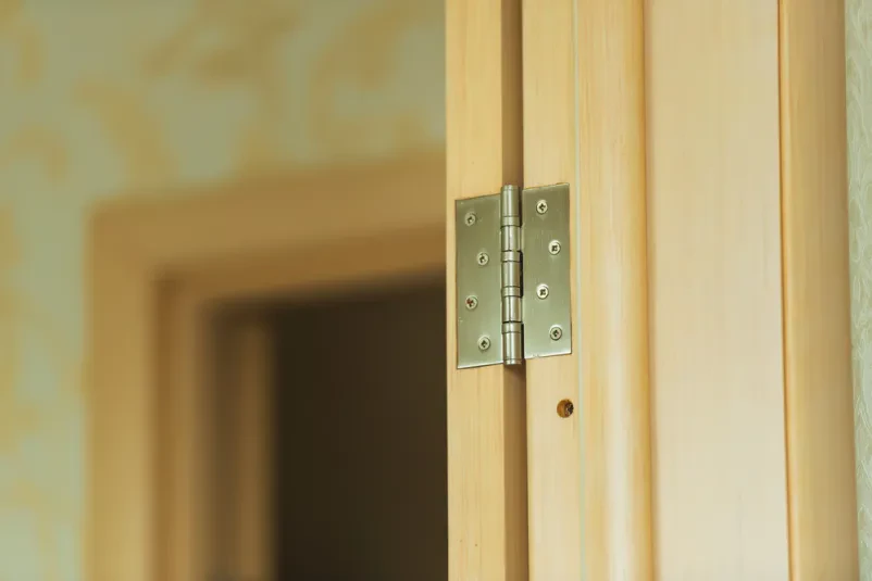 Kvalitetno okovje za pohištvo Slovenija, Srbija
