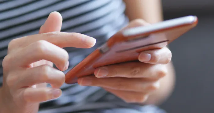 Fizična prodaja mobilnih telefonov