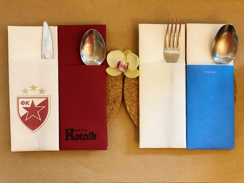 Serviete za jedilni pribor z logotipom