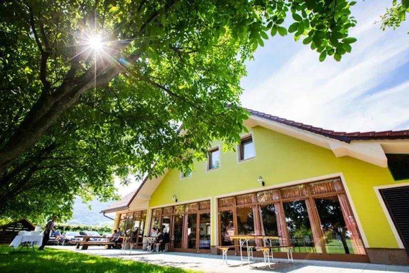 Turistična kmetija Černe