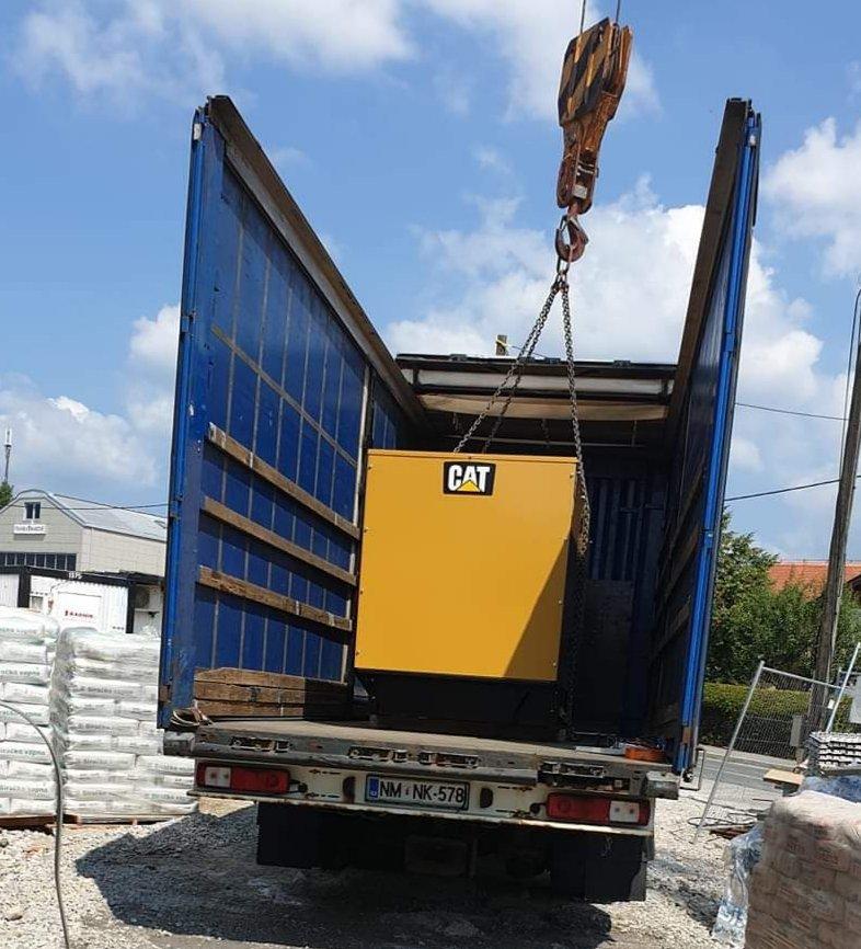 Ugoden paletni prevoz tovor v Italijo