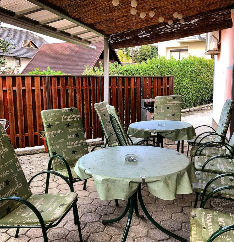 Bar Kišta vas vabi na kavo in topli sendvič