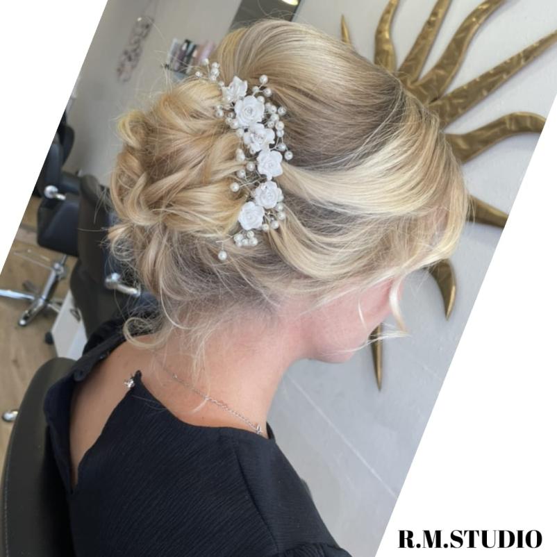 Modna ureditev frizure v Pivki