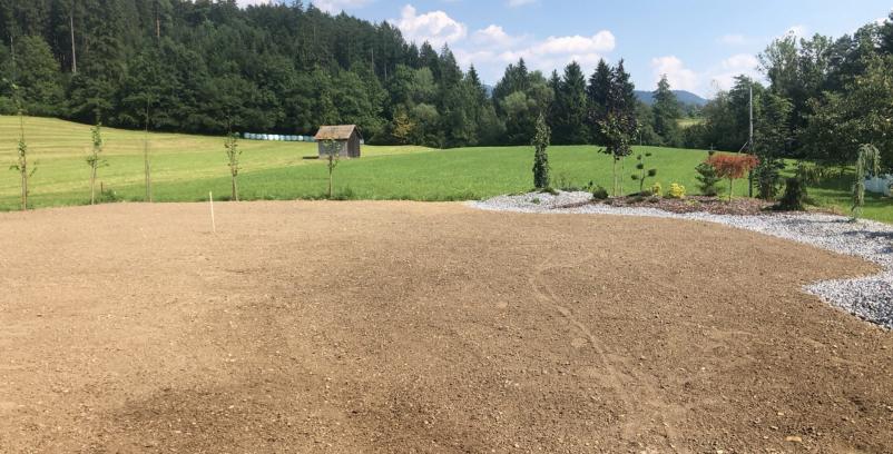 priprava tal za travni tepih