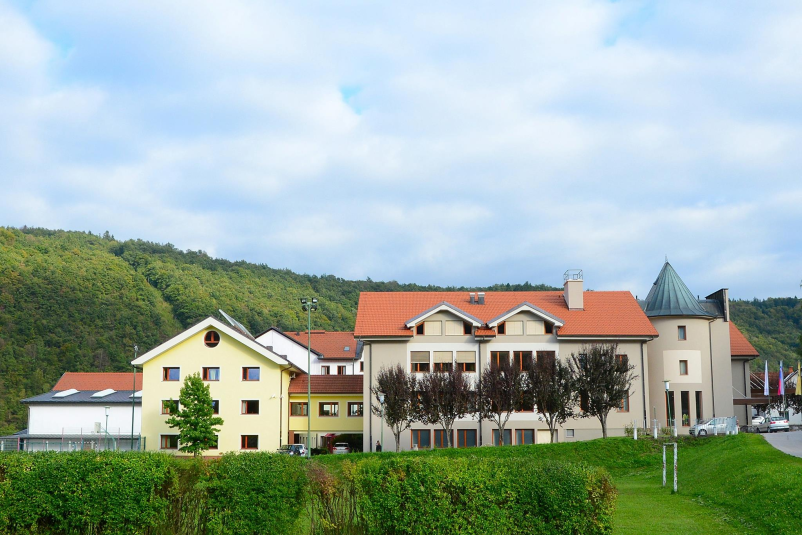 Katoliška gimnazija