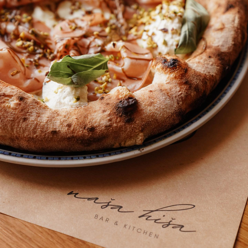 Na najboljšo hrano v centru Ljubljane ste vabljeni v Našo hišo