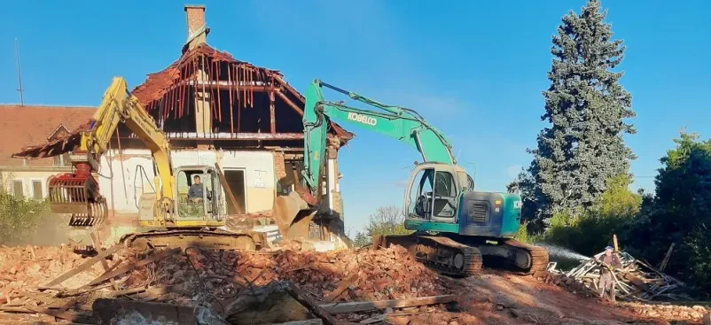 Rušenje objekta