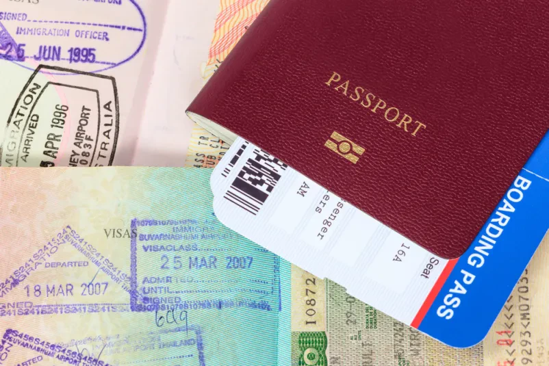 Učinkovito urejanje delovnega dovoljenja in vize v Sloveniji