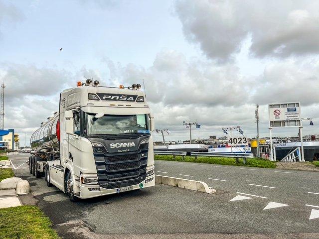 Transportation of dangerous liquid goods Europe