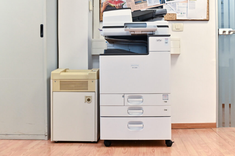 Najem tiskalnika Primorska