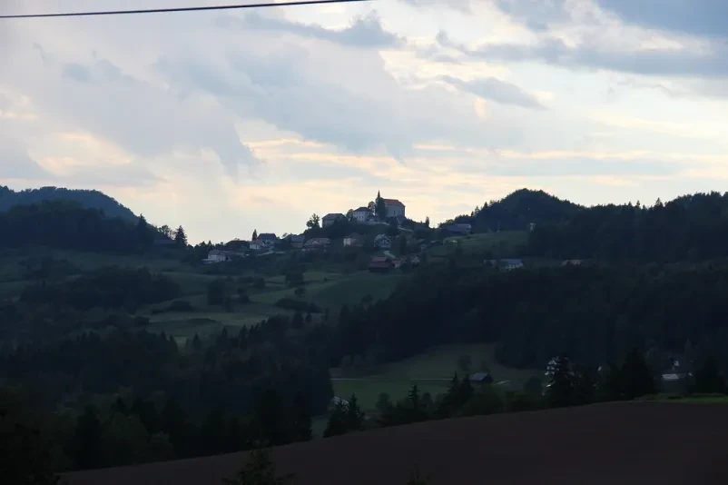 Župnija Šentjurij Podkum