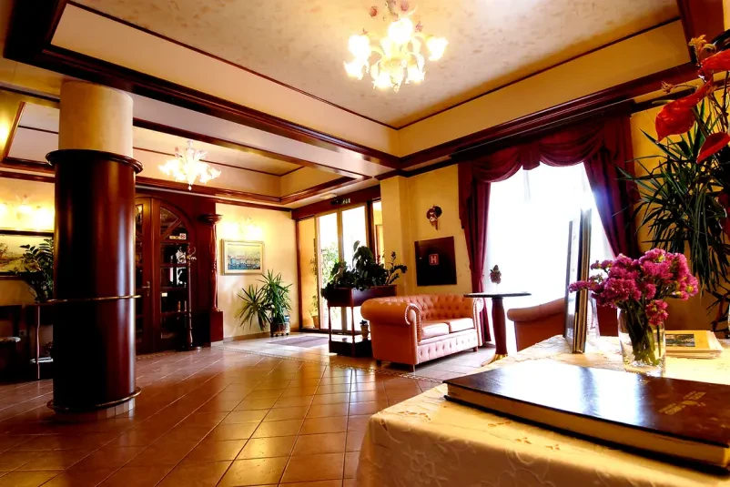 Hotel ob morju Obala
