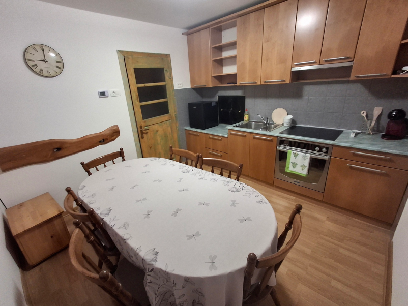 Ugoden najem sobe Loška dolina