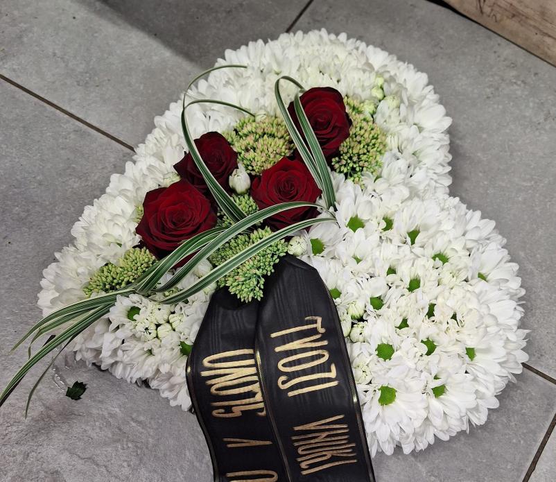 Šopki, cvetlični aranžma brezplačna dostava