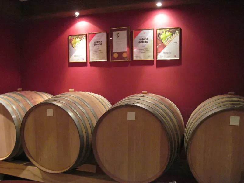 Vinska klet Sežana