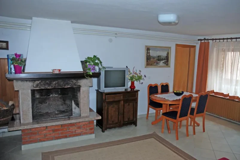 Ugoden najem apartmaja Bovec