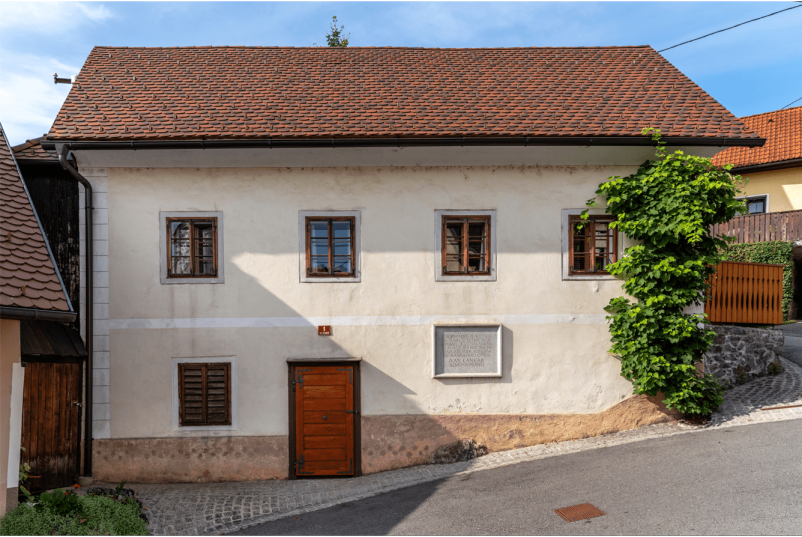 Voden ogle Cankarjeve hiše