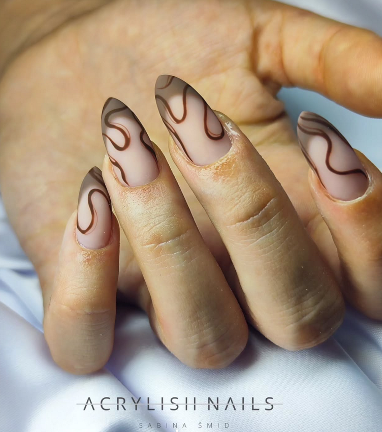 Kvalitetni akrilni nohti Celje