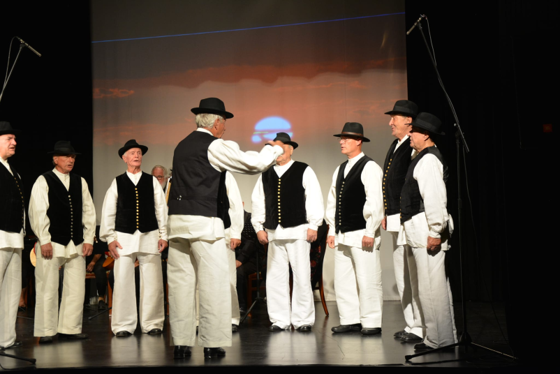 Pevski zbor Prekmurci