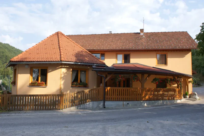Turistična kmetija okolica Trebnjega, Šentrupert