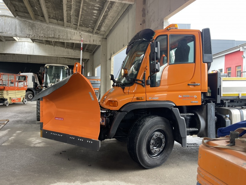 Nakup snežnega pluga