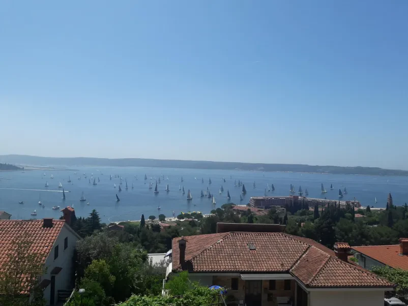 Per l'affitto  di un appartamento economico a Portorose, scegliere noi