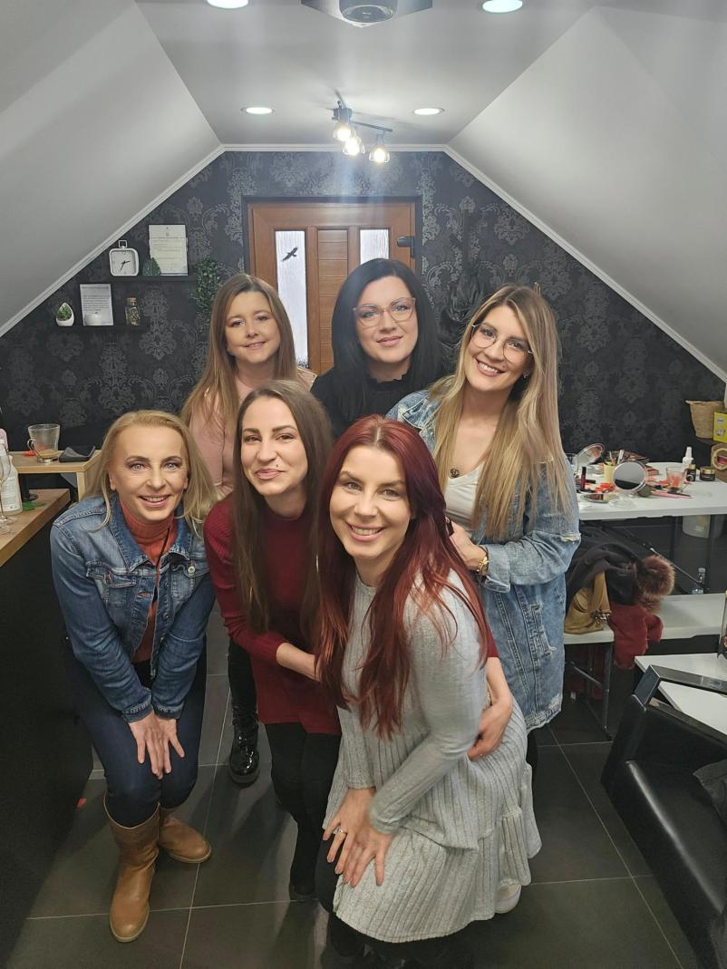 Delavnice ličenja z vizažistko Maribor