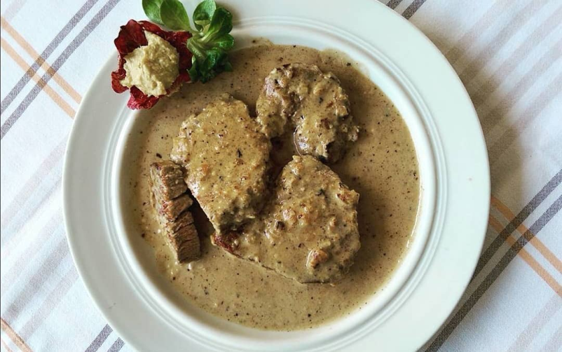 Jedi iz konjskega mesa