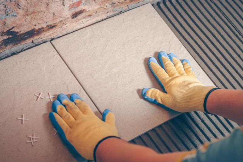 Polaganje ploščic v kopalnici