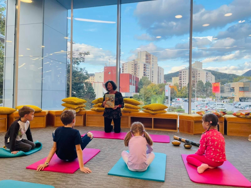 Pravljične ure za otroke v Knjižnici Velenje