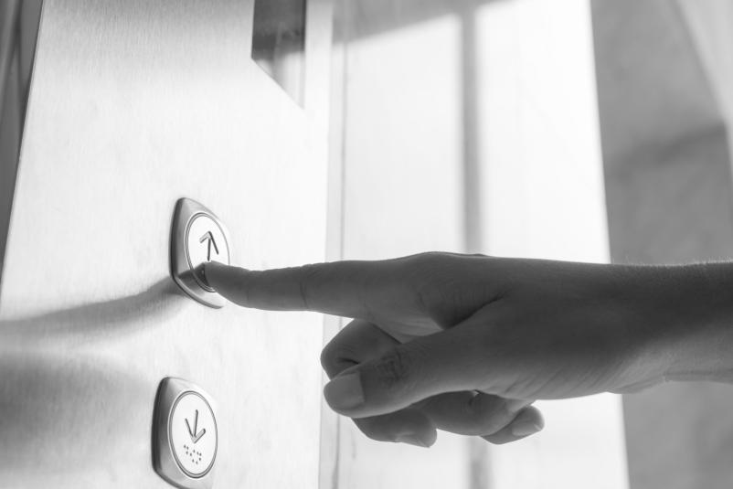 Dober servis dvigal Štajerska, Slovenija