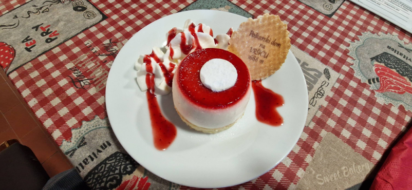 Okusne monoporcijske sladice Gorenjska