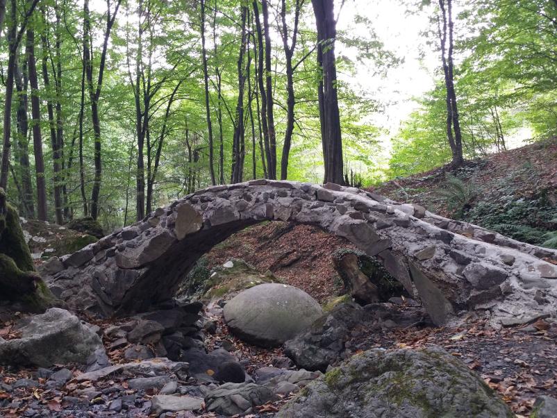 Vodenje bosanske piramide