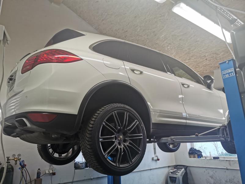 Avtoservis Kamnik, okolica