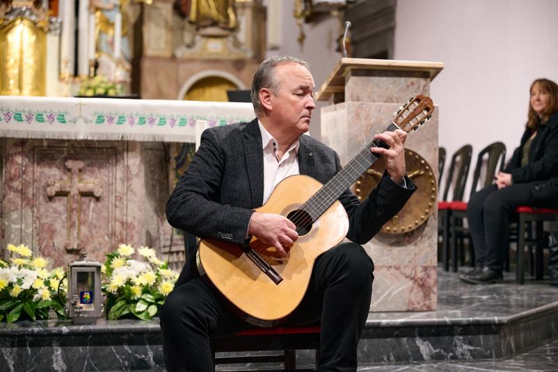 Učenje kitare Cerknica