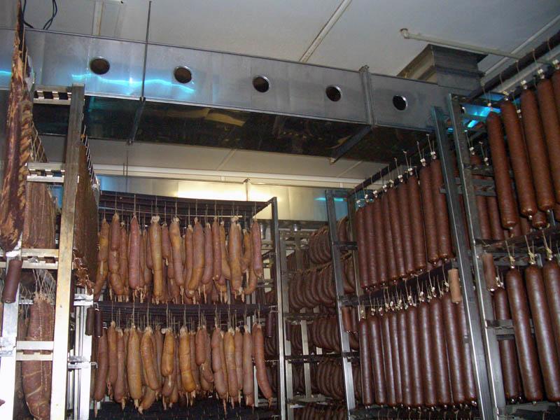 Če vas zanima mesarska oprema, izdelana po naročilu v Sloveniji, ste na pravem mestu!