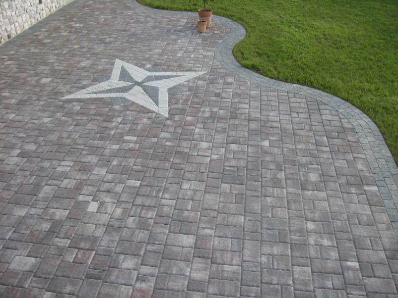 Tlakovanje dvorišča na Gorenjskem