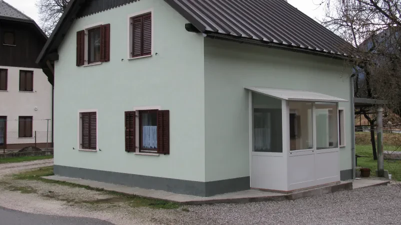 Prodaja PVC vrat Goriška