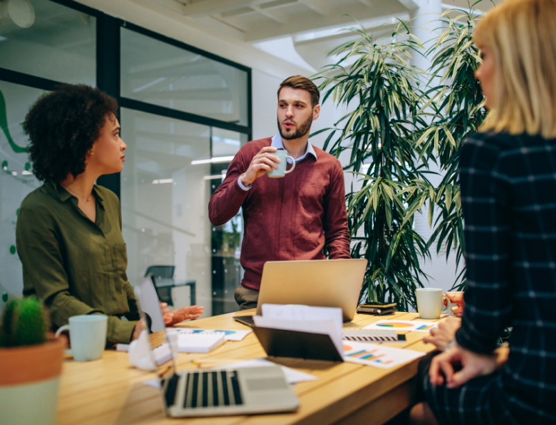 Predelava odpadne plastike v energijo in vodik Slovenija